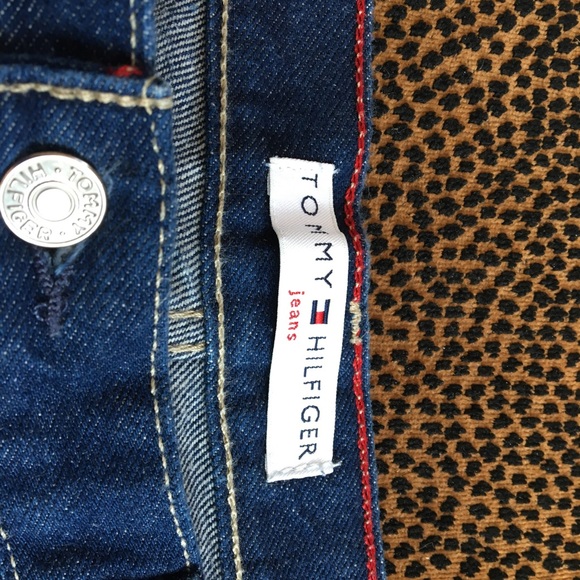 Vintage Tommy Hilfiger relaxed fit jeans! - Picture 5 of 8